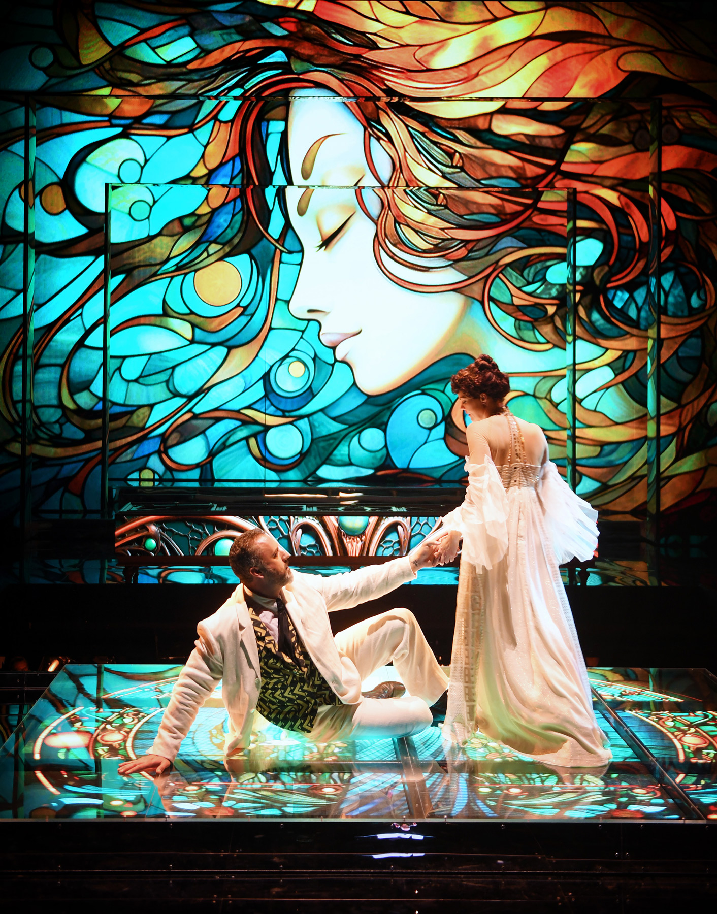 Christian Van Horn and Sara Gartland in Des Moines Metro Opera’s 2023 Bluebeard’s Castle (photo: Duane Tinkey)