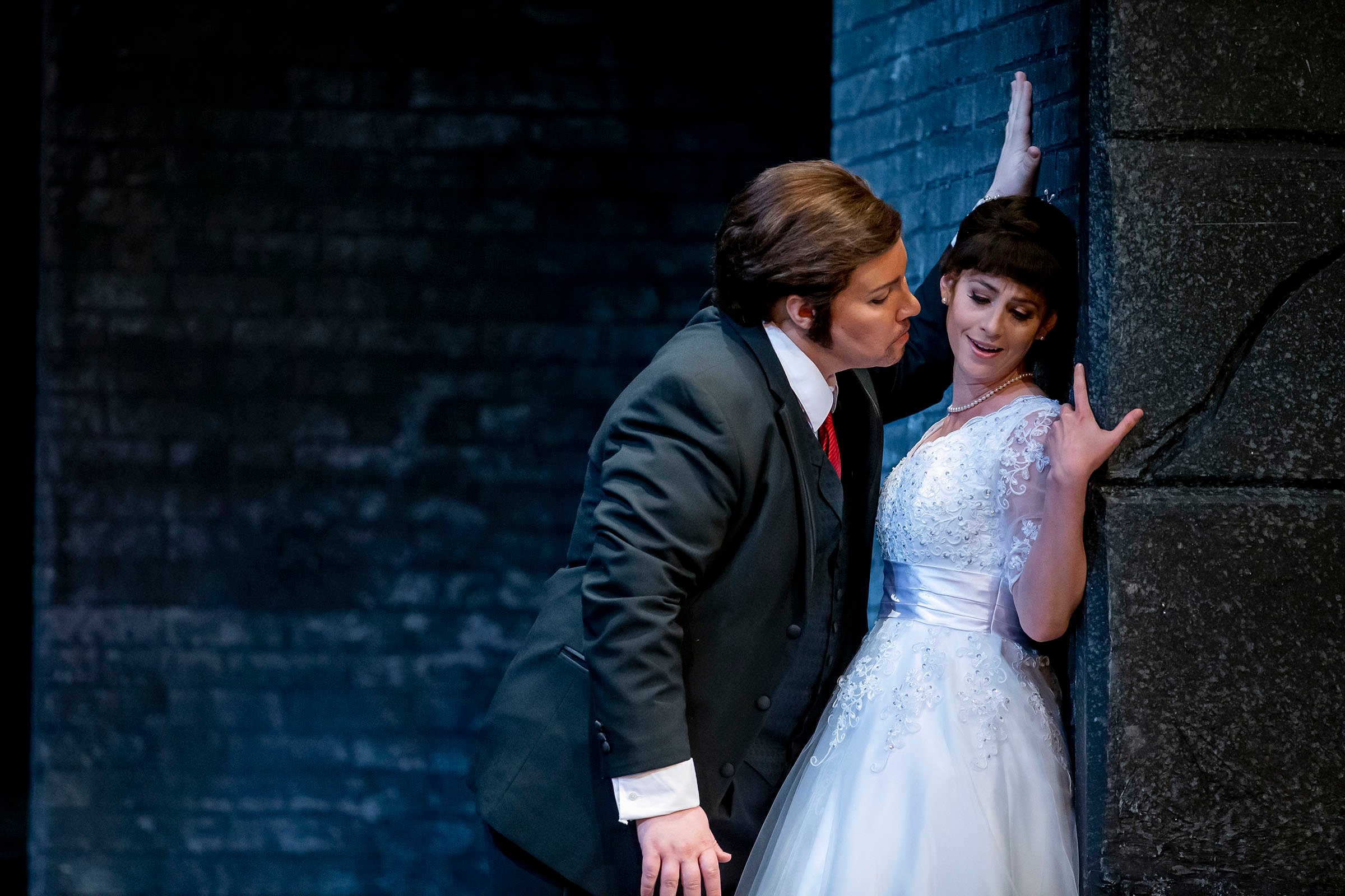 Lucia Lucas and Jana McIntyre in Don Giovanni at Tulsa Opera