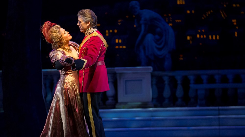 Renée Fleming and Thomas Hampson in Stroman's Merry Widow at Lyric Opera of Chicago