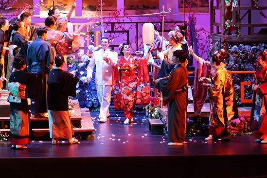 Pacific Opera Project’s Madama Butterfly featured a bilingual Japanese-English libretto. Pictured (at center): Janet Szepei Todd and Peter Lake (photo: Matthew Ian Welch)