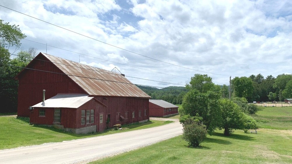 BARN OPERA in rural Brandon, Vermont, converted a 200-year-old barn into its 100-seat performance venue. (photo: courtesy of BARN OPERA)