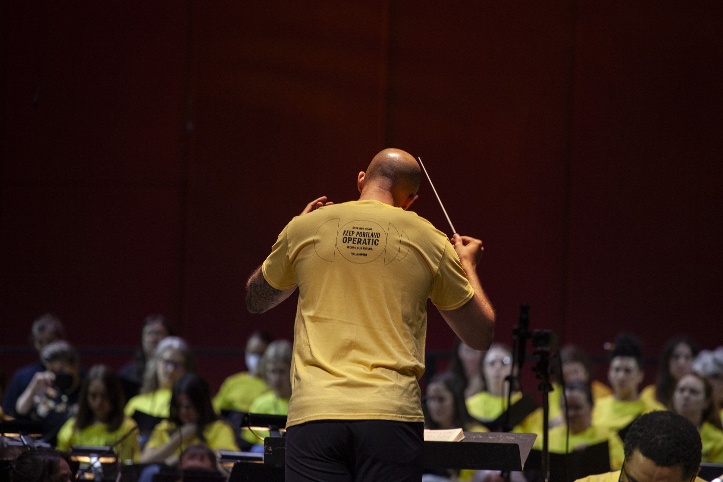 Music Director Damien Geter conducts Portland Opera’s concert of Verdi’s Requiem in May 2026, when the company announced it had met its interim fundraising goal of $1.5 million (photo: Mikey Duran) 