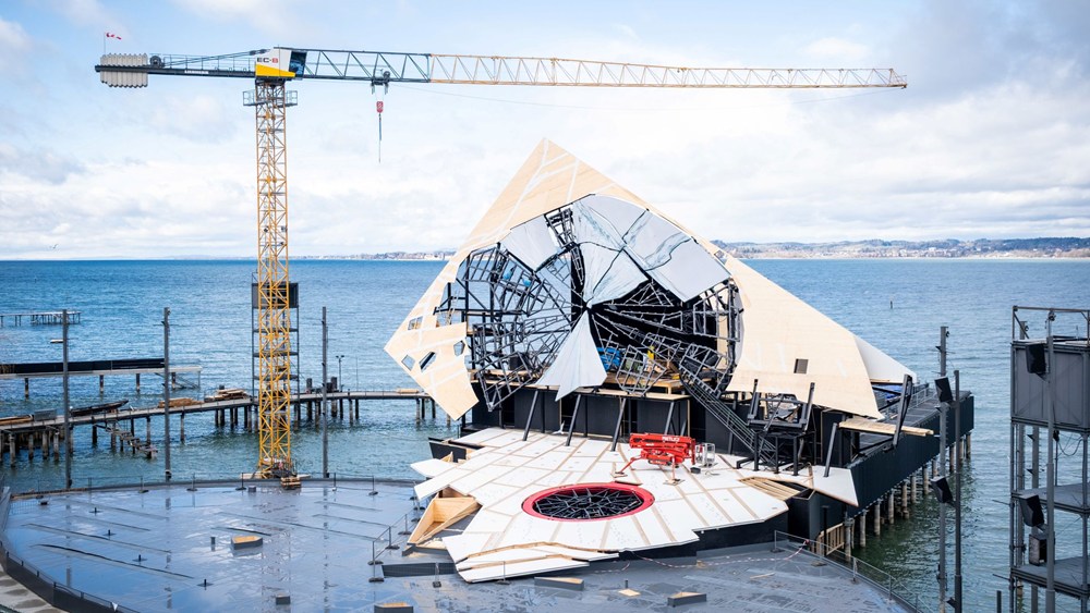 The Bregenz Festival’s 2026–2027 production of La traviata under construction (photo: Kristina Becker)