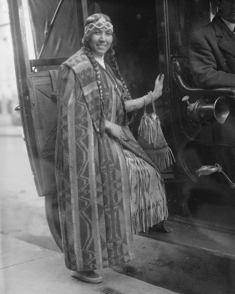Tsianina Redfeather Blackstone, c. 1910–1915 (photo: Library of Congress, Prints & Photographs Division, LC-B2-3685-10)