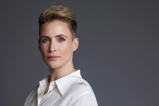 Alison Moritz (Elizabeth Wiseman)