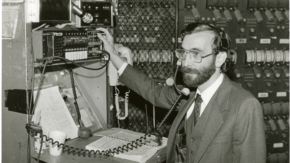 San Francisco Opera’s production stage manager, Jerry Sherk, in 1987