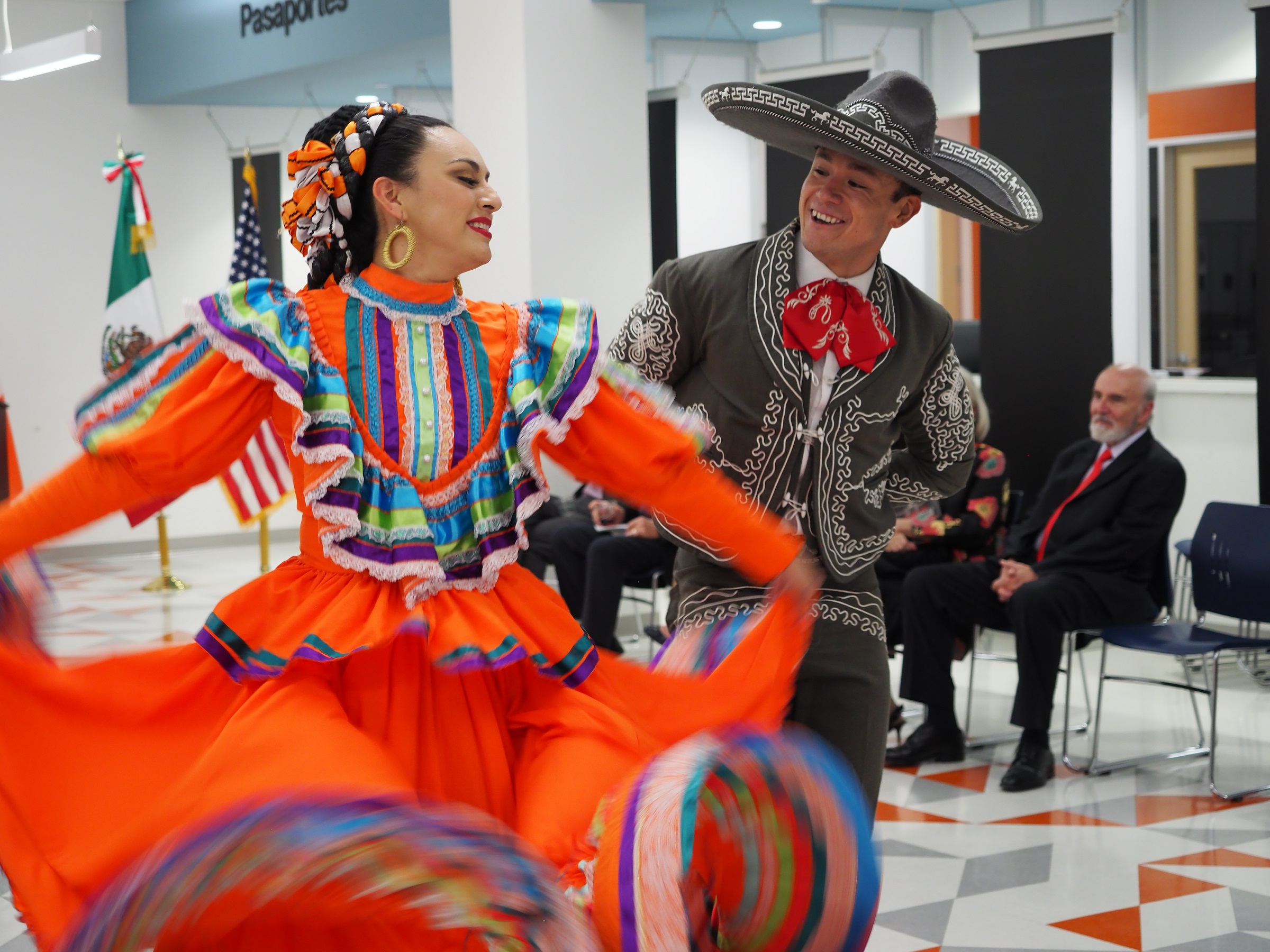 Austin Opera’s Concerts at the Consulate program features opera and mariachi performances at the city’s Mexican Consulate. (photo: Laura Carrisosa)