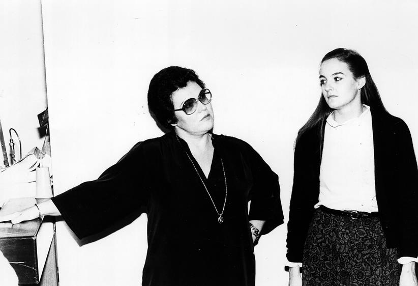Marilyn Horne coaches Susanne Mentzer at the Houston Grand Opera Studio in 1982