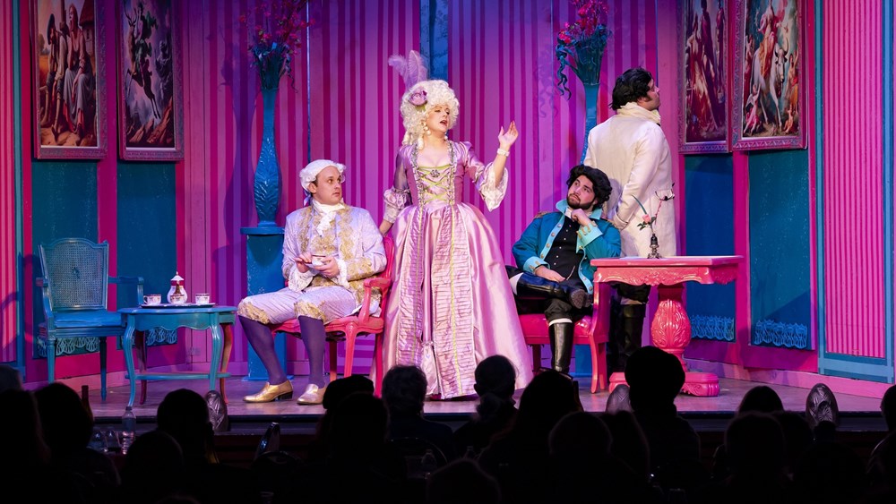 Pacific Opera Project’s January production of La scuola de’ gelosi (photo: Nick Rutter)