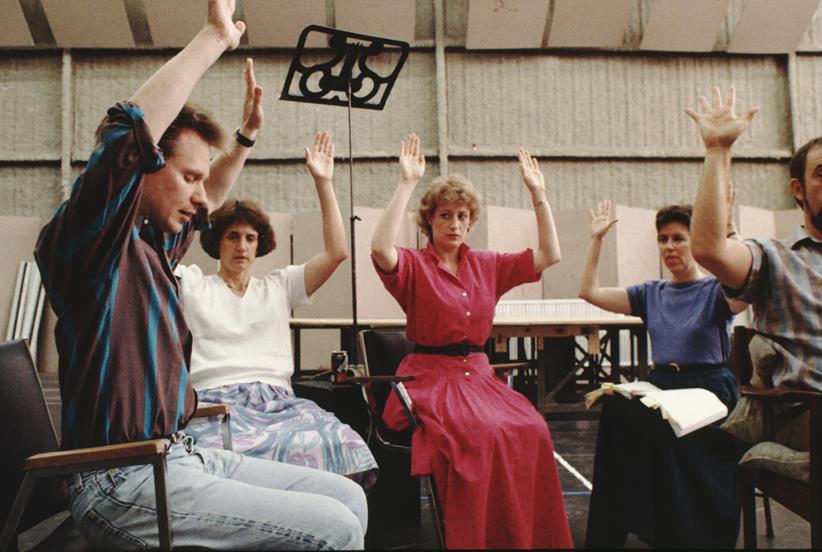 Sellars in rehearsal with Marion Dry, Mari Opatz, and Stephanie Friedman for the 1987 premiere of Nixon in China at Houston Grand Opera