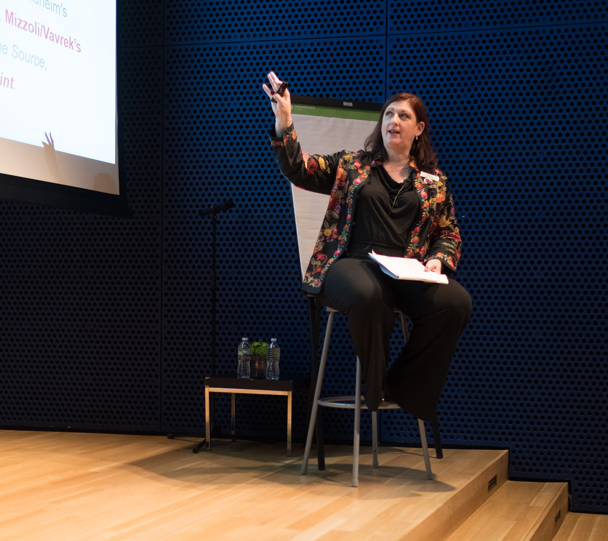 Laura Lee Everett at a meeting of the Women's Opera Network