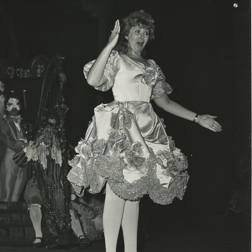 Beverly Sills rehearses Les contes d’Hoffmann at San Diego Opera in 1970